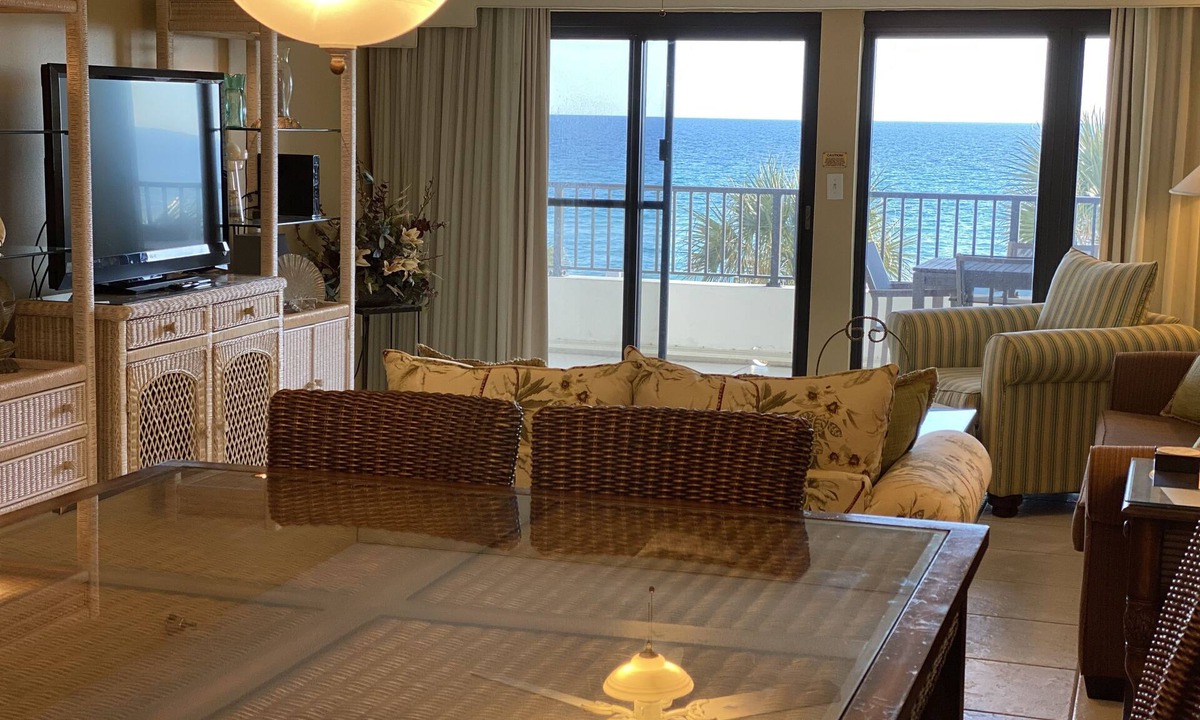 Destin Condo | "Breakers East 206" Gulf Front 2 BR/2BA Beach setup included