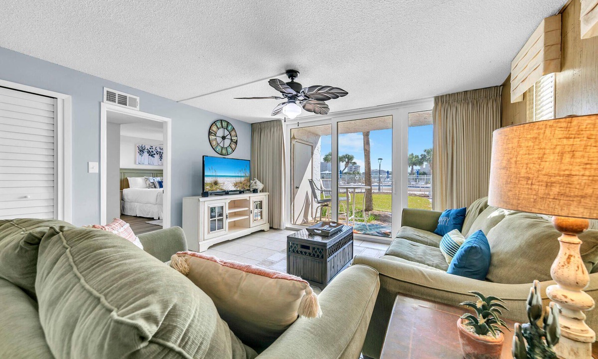 Holiday Isle Condo | Dolphin Point 106C - Harbor Views & Boat Slip