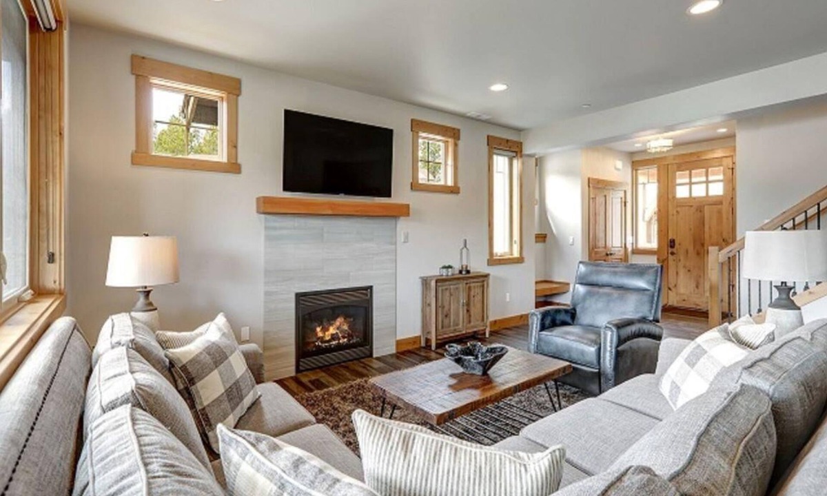 Cle Elum Ski Chalet | Golf Views, Game Room & Suncadia Pool Access