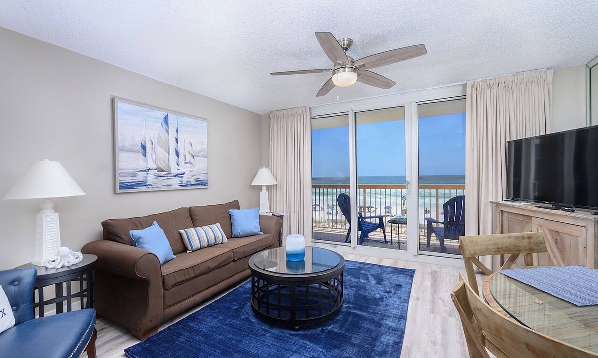 Destin Condo | 🌅 Gulf Front~Balcony~Amazing Views~Pelican 308