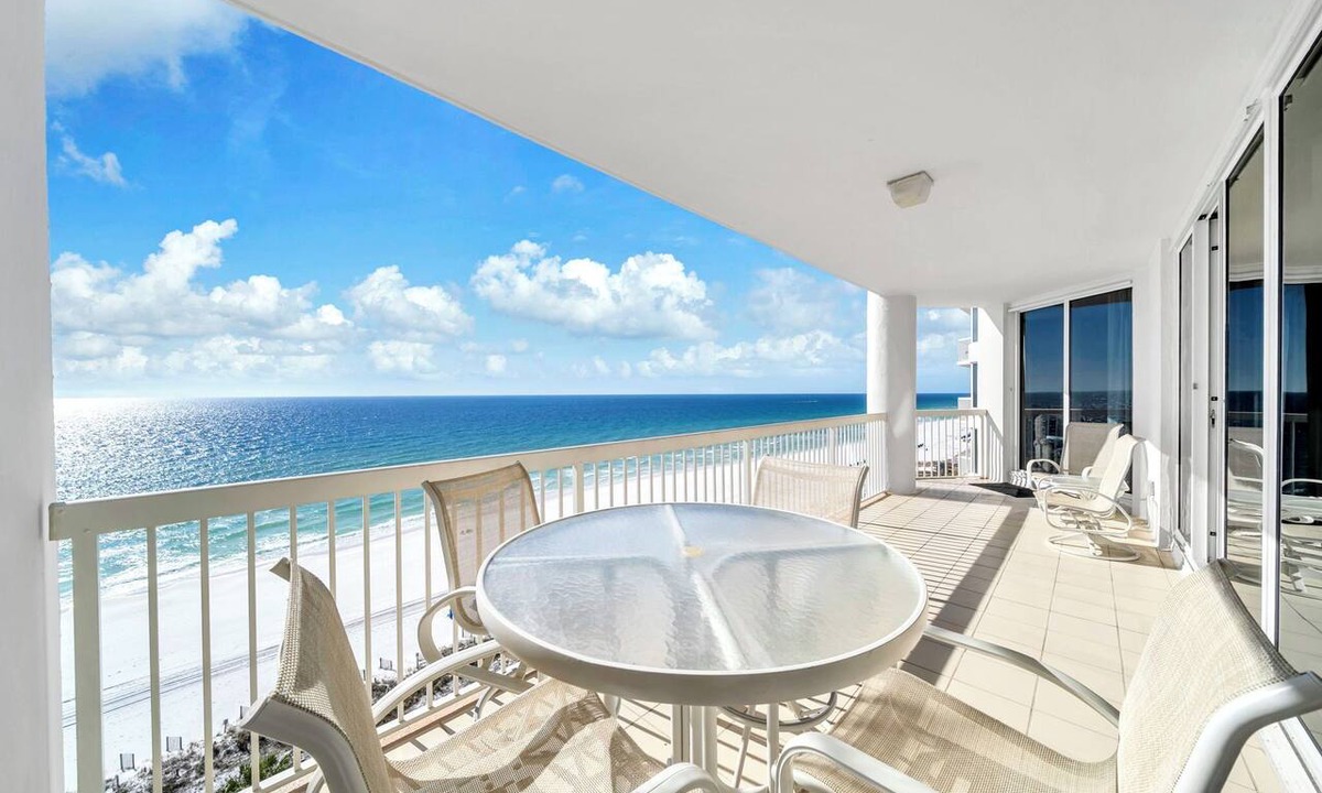 Destin Condo | Gulf Front Beach Access -Silver Beach Towers 1003E ~ Destin ~ Sleeps 8