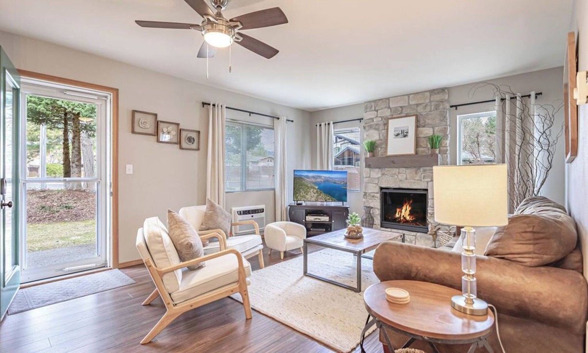 Downtown Leavenworth Condo | Icicle Creek Retreat: The Alpine Village Collection