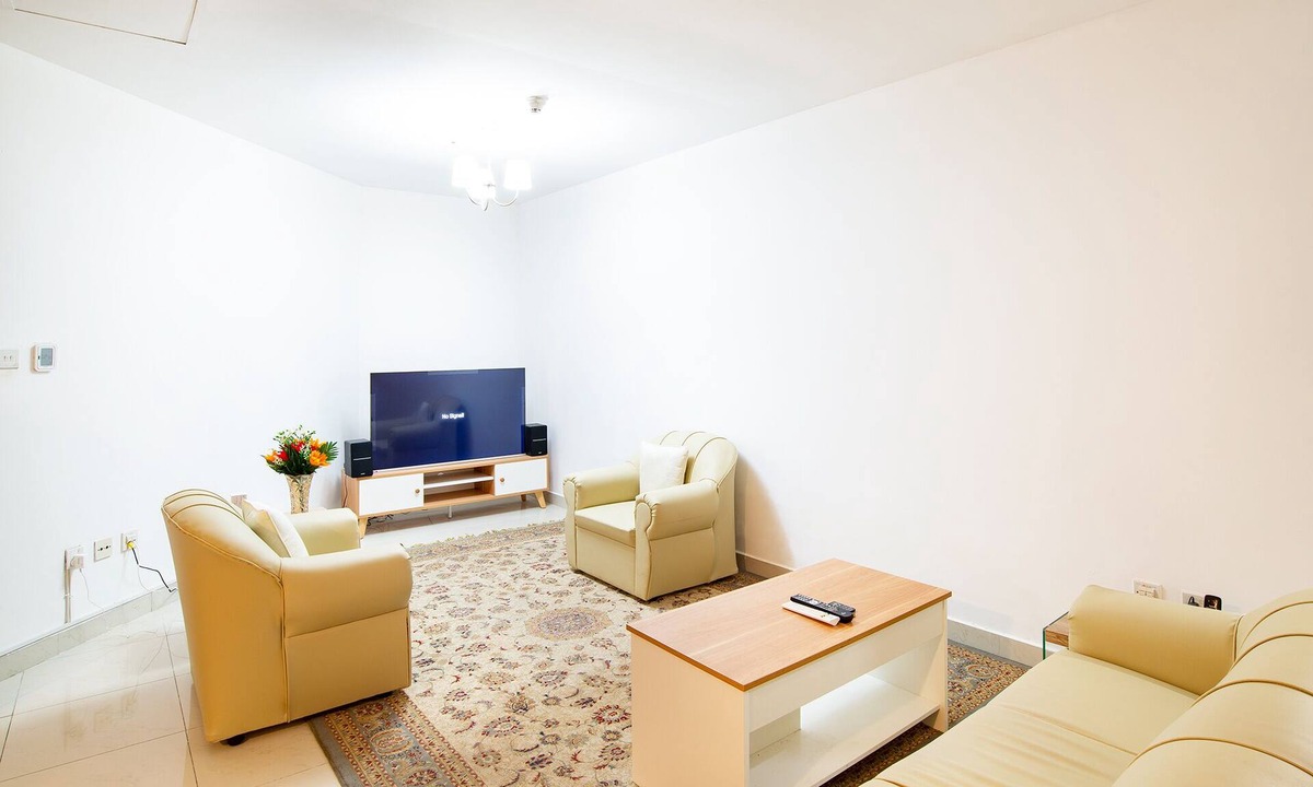 Jumeirah Lake Towers Apartment | Lovely 2-Bedroom Vacation Home with Pool