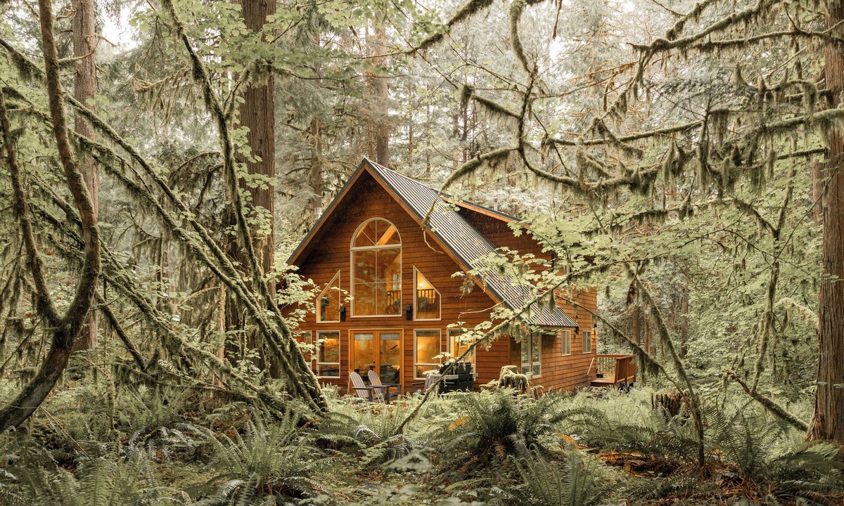 Glacier Cabin | Modern Cabin | New Hot Tub · Sauna · EV Charger