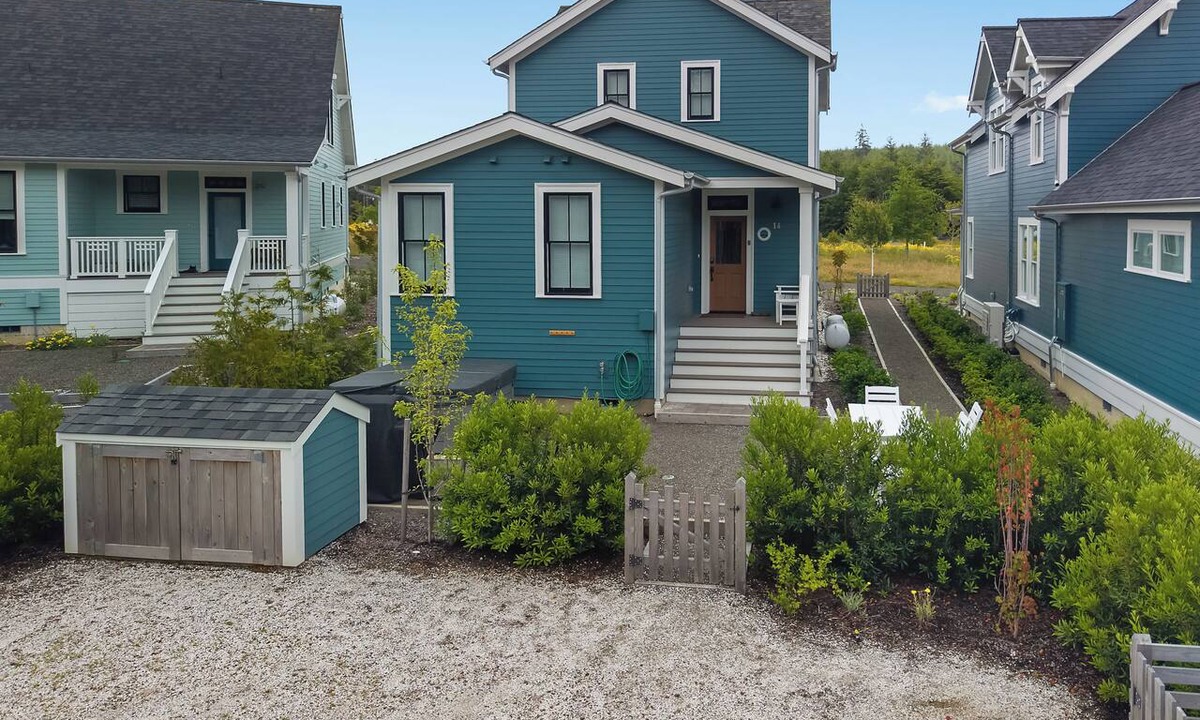Pacific Beach House | *New* Seabrook's Starry Meadow: Hot tub!