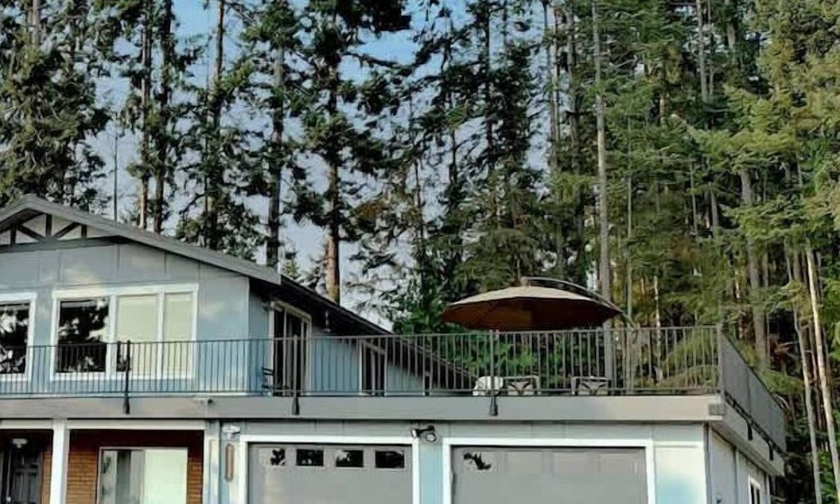 Port Angeles House | Sea View Panoramic Majestic Views of the Sea