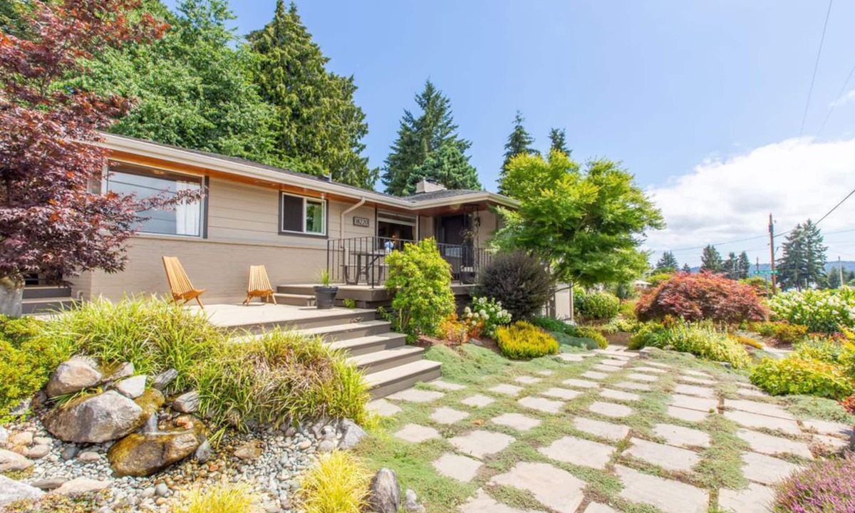 Poulsbo House | Serene Poulsbo 6br, Sleeps 12, Liberty Bay And Mountain Views