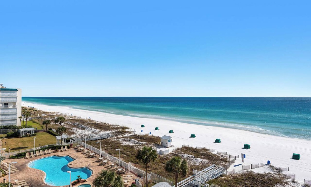 Destin Condo | Spacious Gulf front 2BR sleeps 6 stunning views pool beach access!