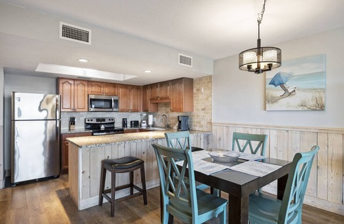 Destin Condo | 110- GORGEOUS and freshly renovated with amazing gulf views! Destin Beach Clu