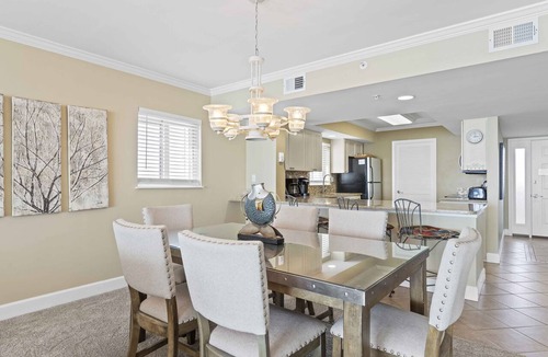 Destin Condo | 2 bedroom, 2 bath Gulf-front condo - Destin Gulfgate 0606!