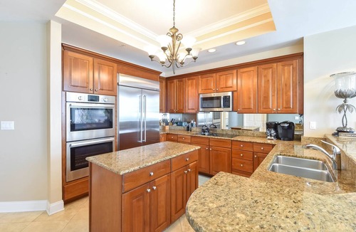 Destin Condo | 2-story, 5-bedroom beachfront penthouse w/large balcony!
