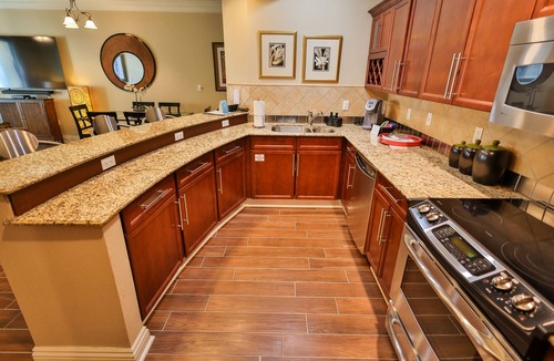 Destin Condo | 3-bedroom condo on the 9th floor of EG with superb views of the gulf and harbor.