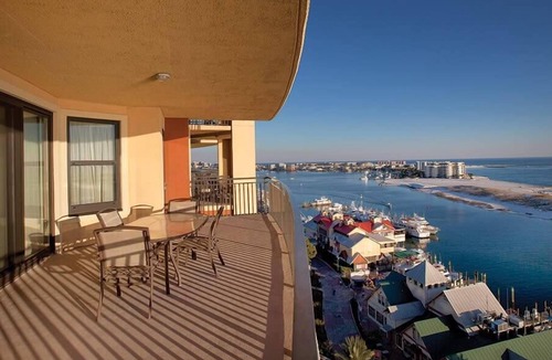Destin Condo | 3br Plus | Family Fun in Gorgeous Surroundings