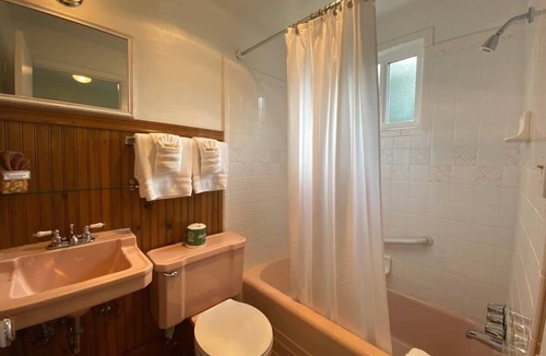 Port Angeles Hotel | #4 ✺Delightful Inn Room Near Lake Crescent✺