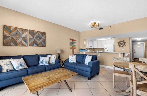 Destin Condo | ☀️Beach Front I Ground Floor I Indoor/Outdoor Pool I Sauna I 1BR SunDestin 102☀️