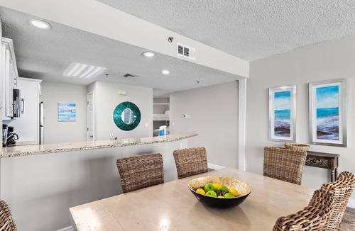 Destin Condo | ☀️Beach Front-Pool+Hot Tub-Sterling Sands 606⛱️