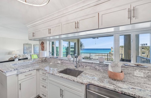 Destin Condo | Beach-side, beautiful low-rise with uncrowded beach!