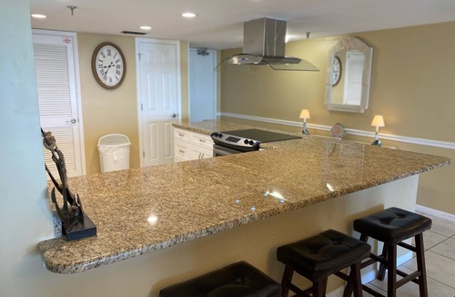 Destin Condo | "Breakers East 206" Gulf Front 2 BR/2BA Beach setup included