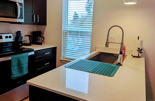 Ellensburg House | Charming townhome next to park, trails, close to downtown, discounts for month+