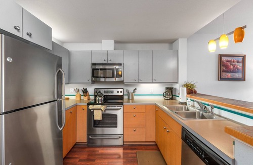 Chelan Condo | Chelan Resort Suites - Lakeside Serenity