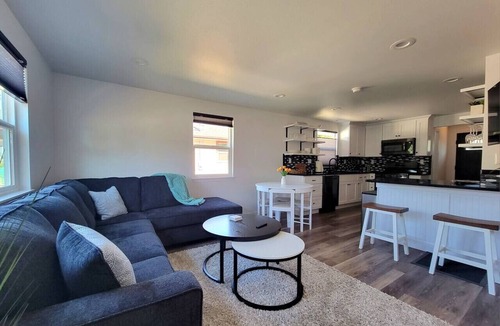 Bremerton House | Conveniently located 3 bed in Bremerton with deck