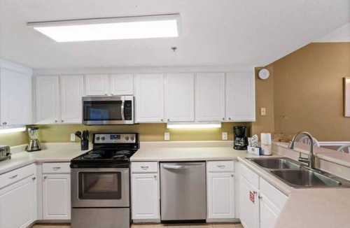Destin Condo | Destin Beach Retreat With Floor-to-Ceiling Gulf Views and Spacious Balcony