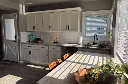 Puyallup House | Downtown Charm! 1 Block to WA State Fairgrounds - 1 Mile to Good Sam