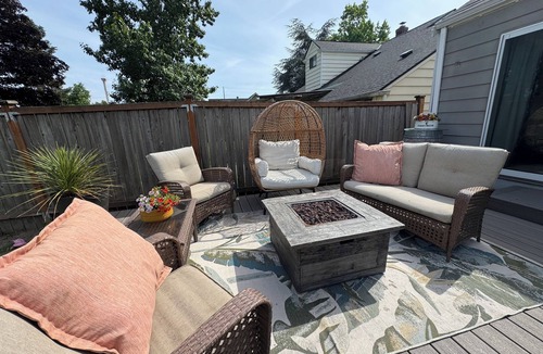 Puyallup House | Downtown Charm! 1 Block to WA State Fairgrounds - 1 Mile to Good Sam