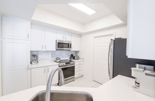Destin Condo | Eleventh Floor Beachfront Condo w/Beach View From Both Bedrooms 🏖️