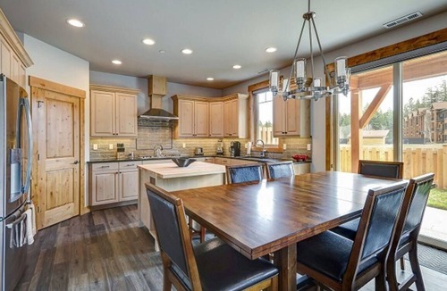 Cle Elum Ski Chalet | Golf Views, Game Room & Suncadia Pool Access
