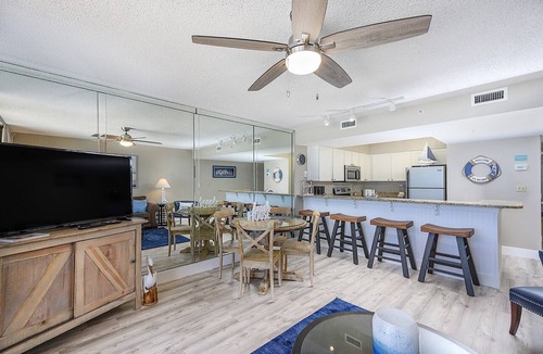Destin Condo | 🌅 Gulf Front~Balcony~Amazing Views~Pelican 308
