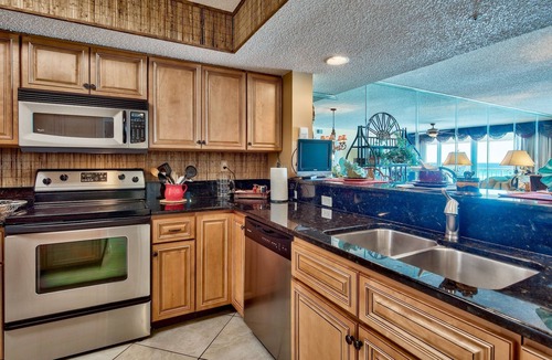 Destin Condo | Gulfgate Unit 105, it is " A Little Piece of Heaven"