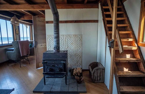 Port Angeles Cabin | Halibut Hole Olympic Beach Cabin on the Strait of Juan De Fuca