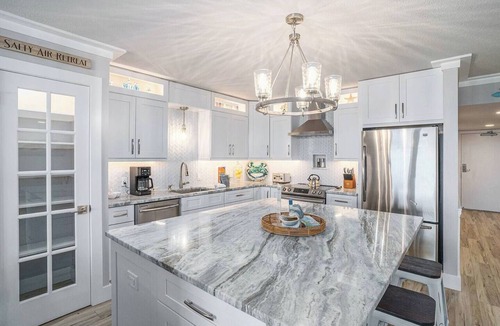 Destin Condo | High-End Beachfront Condo w/Breathtaking Gulf View
