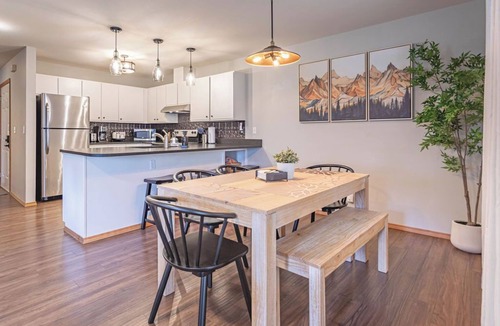 Downtown Leavenworth Condo | Icicle Creek Retreat: The Alpine Village Collection