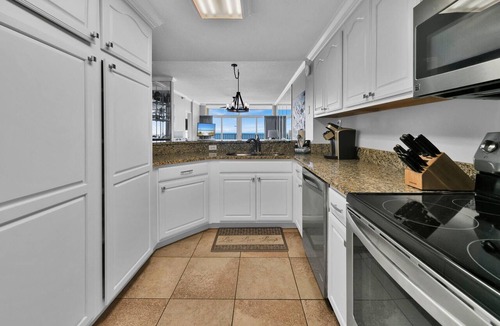 Destin Condo | Jade East 1630-beautiful beach front unit