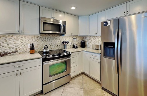 Destin Condo | Jade East Towers #650 | Gulf Front, Resort Pool + Near Popular Attractions!