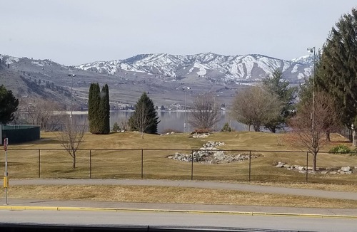 Chelan Condo | Lake View Condo across from the Public Park and Beach, Downtown Chelan!
