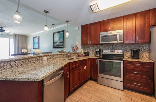 Destin Condo | LOOK AND THEN DECIDE: Exceptional Renovated beachfront Condo