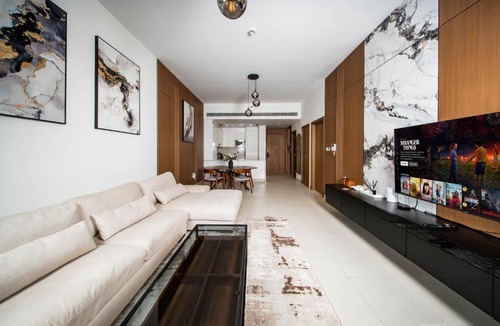 Al Safa Apartment | Luxury 1 Bedroom Canalfront Apartment with Burj Khalifa Views from Resort-Style Pool - Walk to Jumeirah Beach