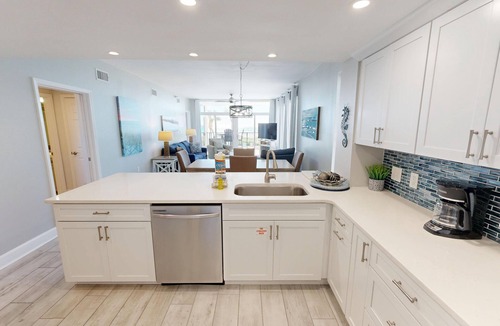 Destin Condo | New Luxurious Beach/Pool View Jade East 150