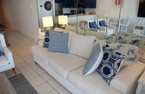 Destin House | NEW! Pelican Beach 0210 1-Bedroom Home with Pool