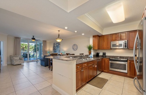 Fort Walton Beach Condo | Osprey L04 | Spacious Lanai Condo w/Private Hot Tub & Resort Views