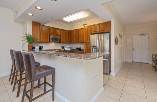 Fort Walton Beach Condo | Osprey L04 | Spacious Lanai Condo w/Private Hot Tub & Resort Views