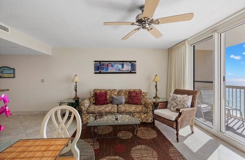 Destin Condo | Pelican Beach 1406 (1-Bedroom Condo) with Pool by Pelican Beach Management