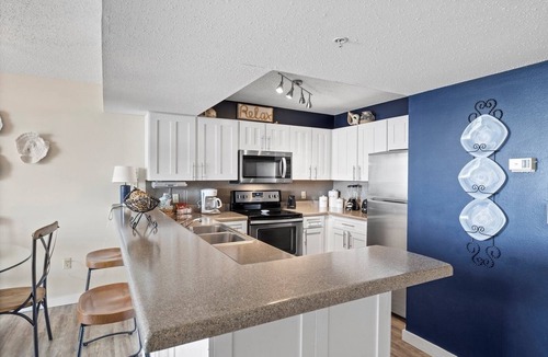 Destin Condo | Pelican Beach 1506 (1-Bedroom Condo) with Pool by Pelican Beach Management