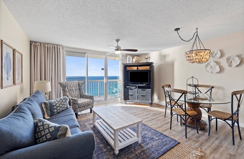 Destin Condo | Pelican Beach 1506 (1-Bedroom Condo) with Pool by Pelican Beach Management