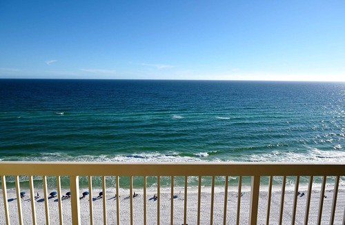 Destin Condo | Pelican Beach 1506 (1-Bedroom Condo) with Pool by Pelican Beach Management