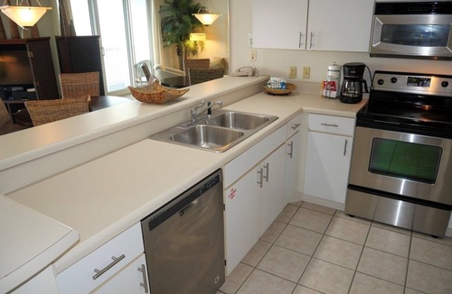 Destin Condo | Pelican Beach 1508 (1-Bedroom Home) with Pool