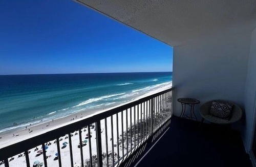 Destin Condo | Pelican Beach 1508 (1-Bedroom Home) with Pool